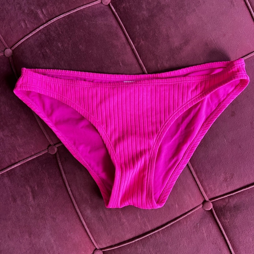 Xhilaration Ribbed Bikini Bottom – Hot Pink – Size Medium – 14” Waist
